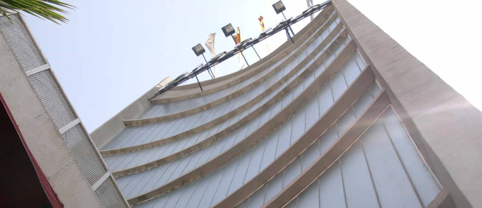 Derenzi_Slide_Piscina_Valencia Cristaleria_Derenzi_